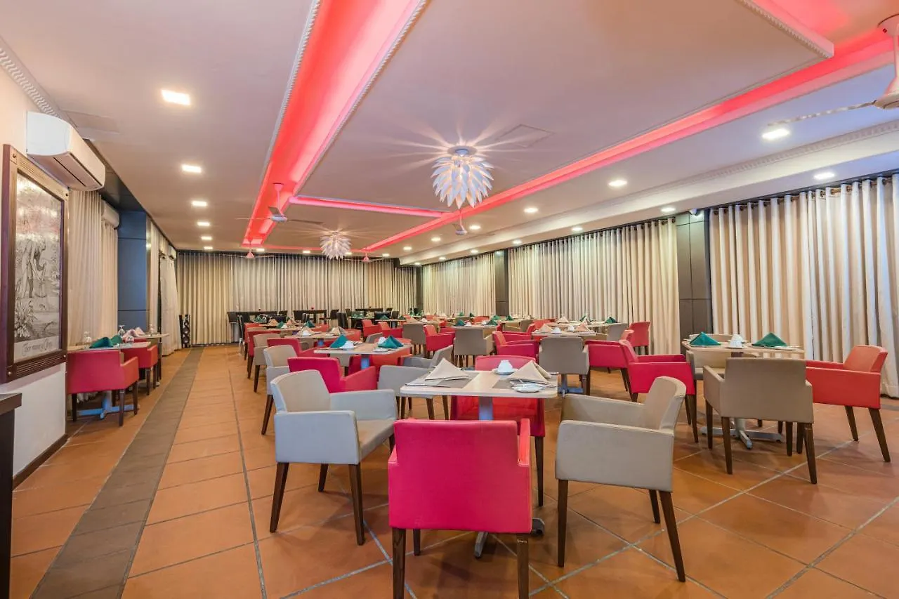 Earl'S Red Colombo Hotel