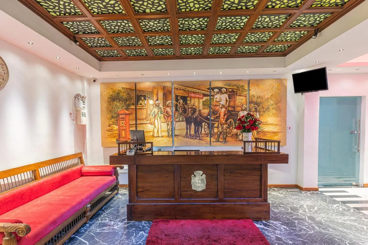 Earl'S Red Colombo Hotel